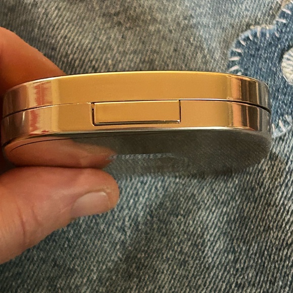 Dolce &Gabanna travel size Mirror Compact with it original pouch - Picture 5 of 10